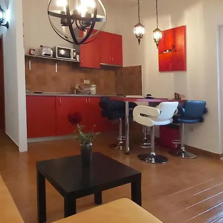 And With Parking Space - 18161 Πανσιόν 4*