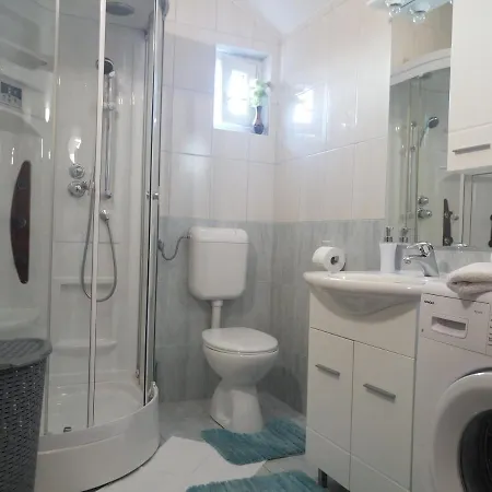 And With Parking Space - 18161 بيت ضيافة دوبروفينك