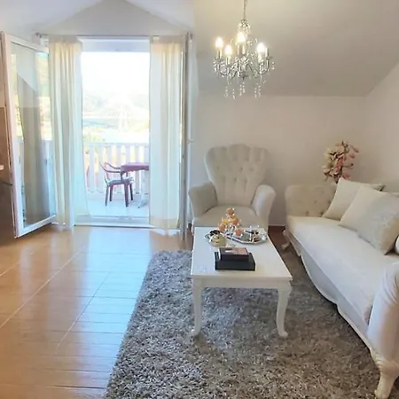 And With Parking Space - 18161